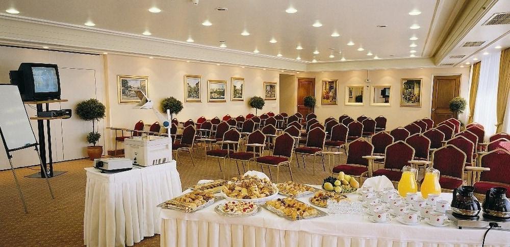 Park Royal Hotel Adana Eksteriør billede